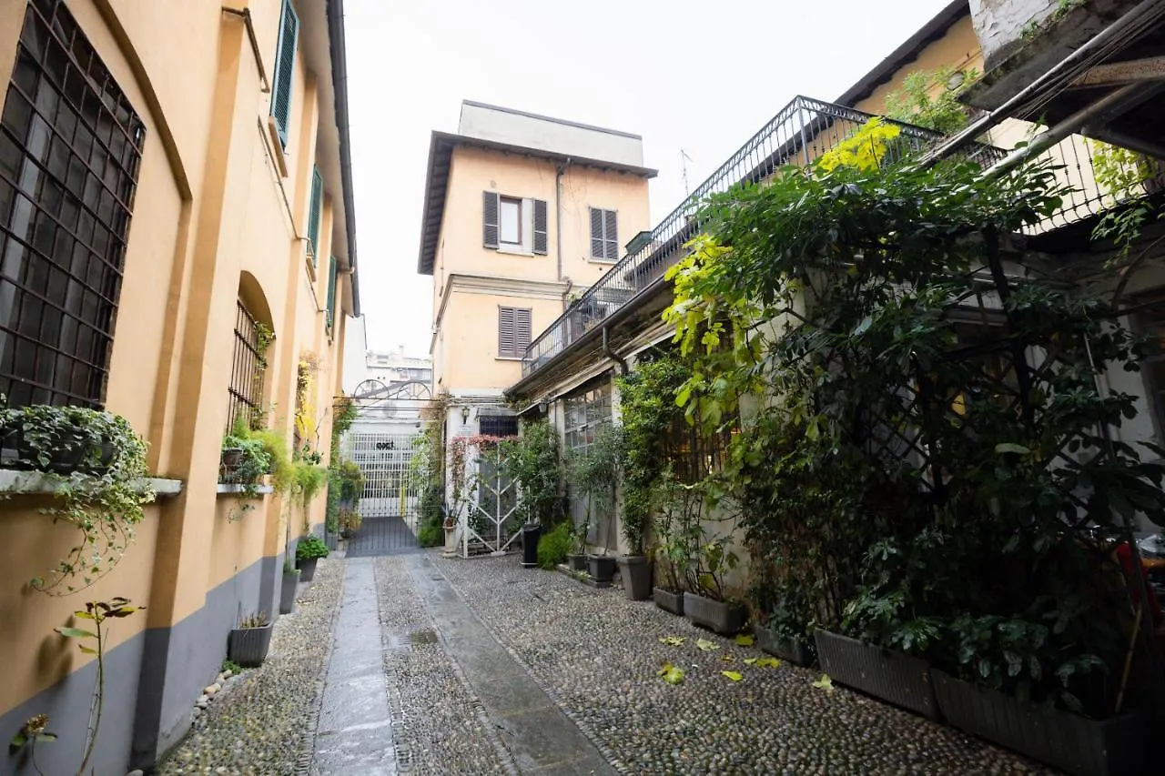 Apartamento Loft In Tortona Milán Italia